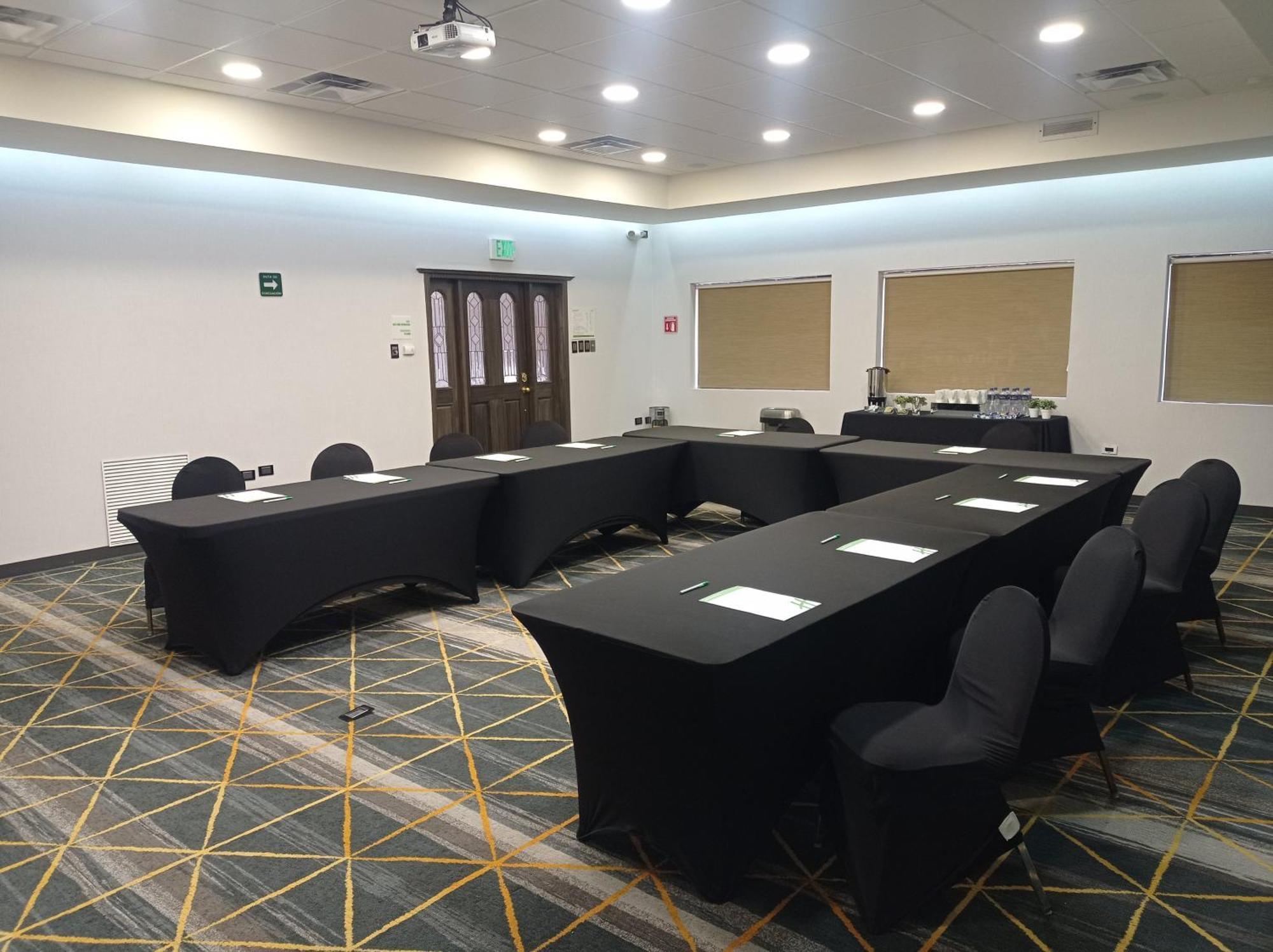 Holiday Inn Hotel & Suites Chihuahua By Ihg Екстер'єр фото